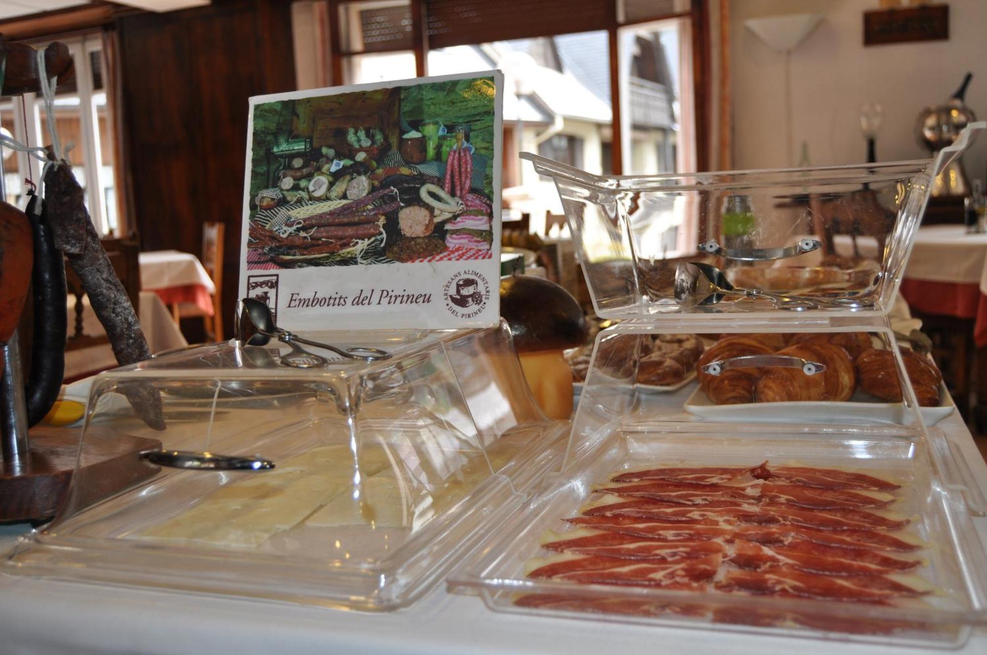 Hosteria Catalana بوسوست المظهر الخارجي الصورة