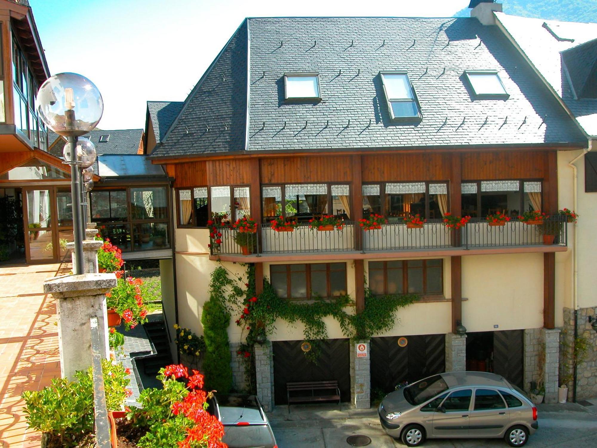 Hosteria Catalana بوسوست المظهر الخارجي الصورة