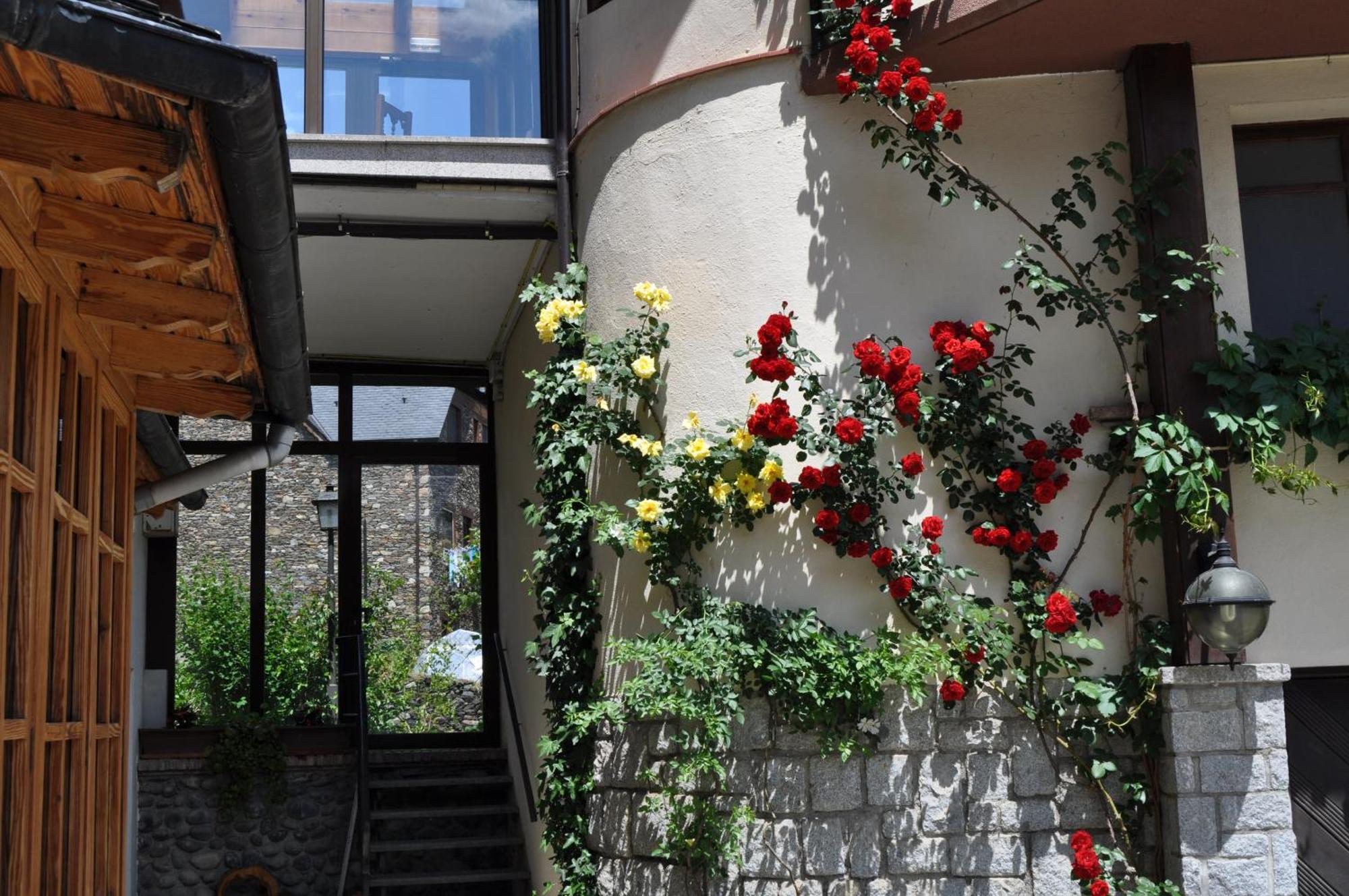 Hosteria Catalana بوسوست المظهر الخارجي الصورة